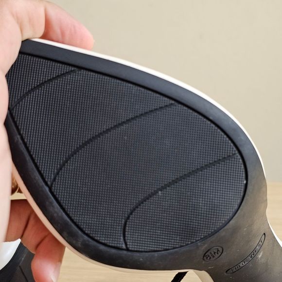 Nine West Black and White Heels - Picture 11 of 12